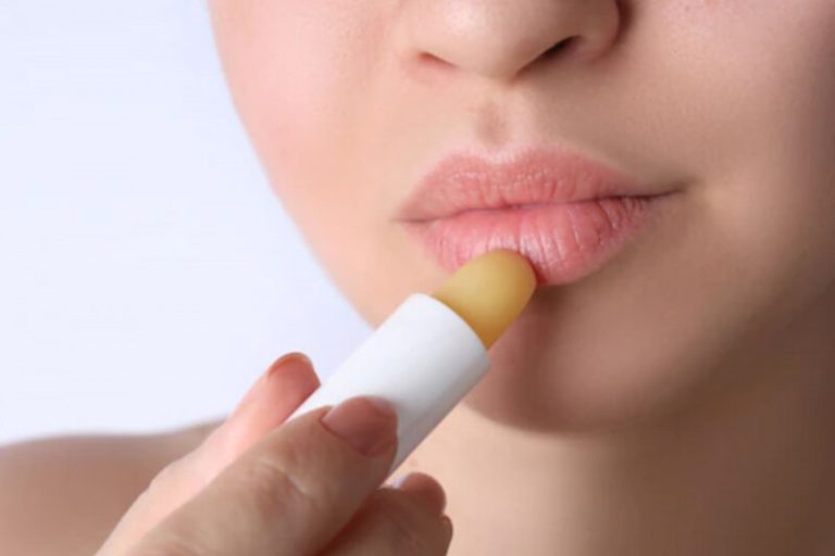 Why Do My Lips Peel Everyday? How To Prevent It?