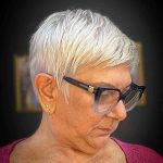 Top 9 Best Hairstyles For Older Women With Glasses