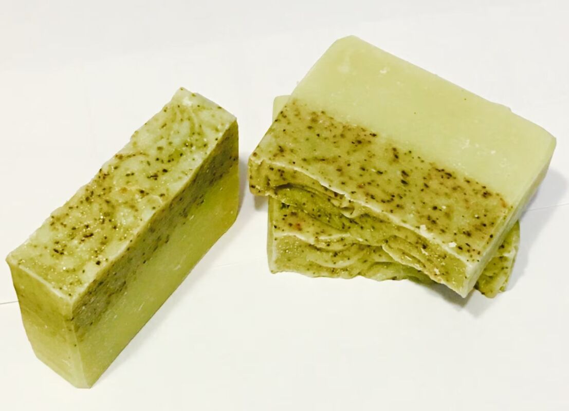 green-tea-soap-benefits-a-natural-solution-igxo-cosmetics