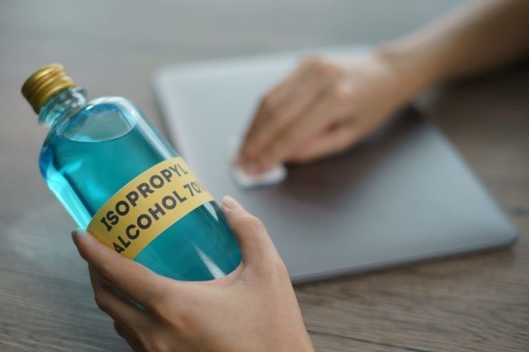 Does Rubbing (Isopropyl) Alcohol Expire? IGXO Cosmetics